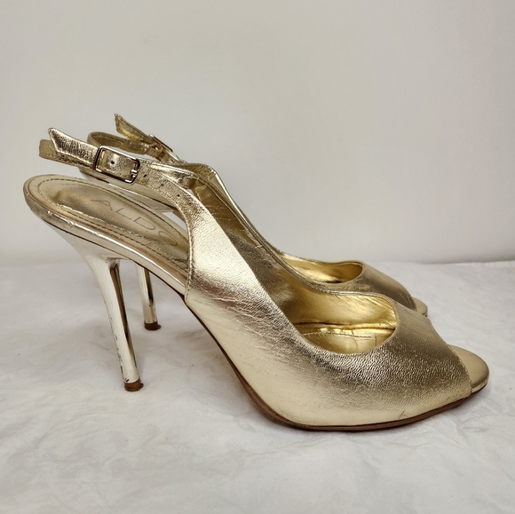 Women's Gold Slingback HighHeels - Picture 2 of 12